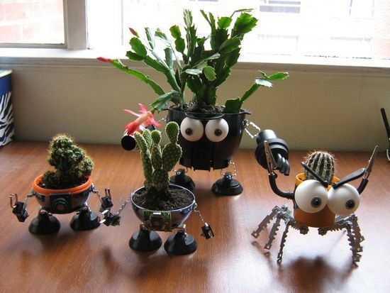 这几个可爱的花盆,机器人的造型是不是让你有耳目一线的感觉.