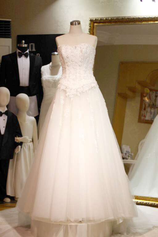 上海annacollection高级婚纱礼服定制中心:2013新款全面上市