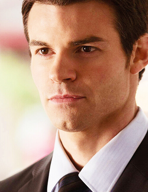 daniel gillies.吸血鬼始祖以利亚,以叔.