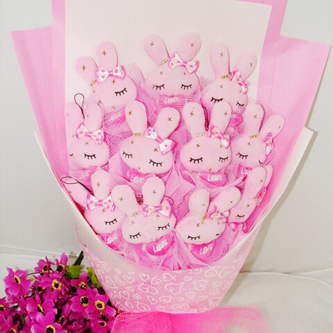 兔子花束卡通花束可爱花束娃娃女友的生日礼物创意浪漫特别送女生