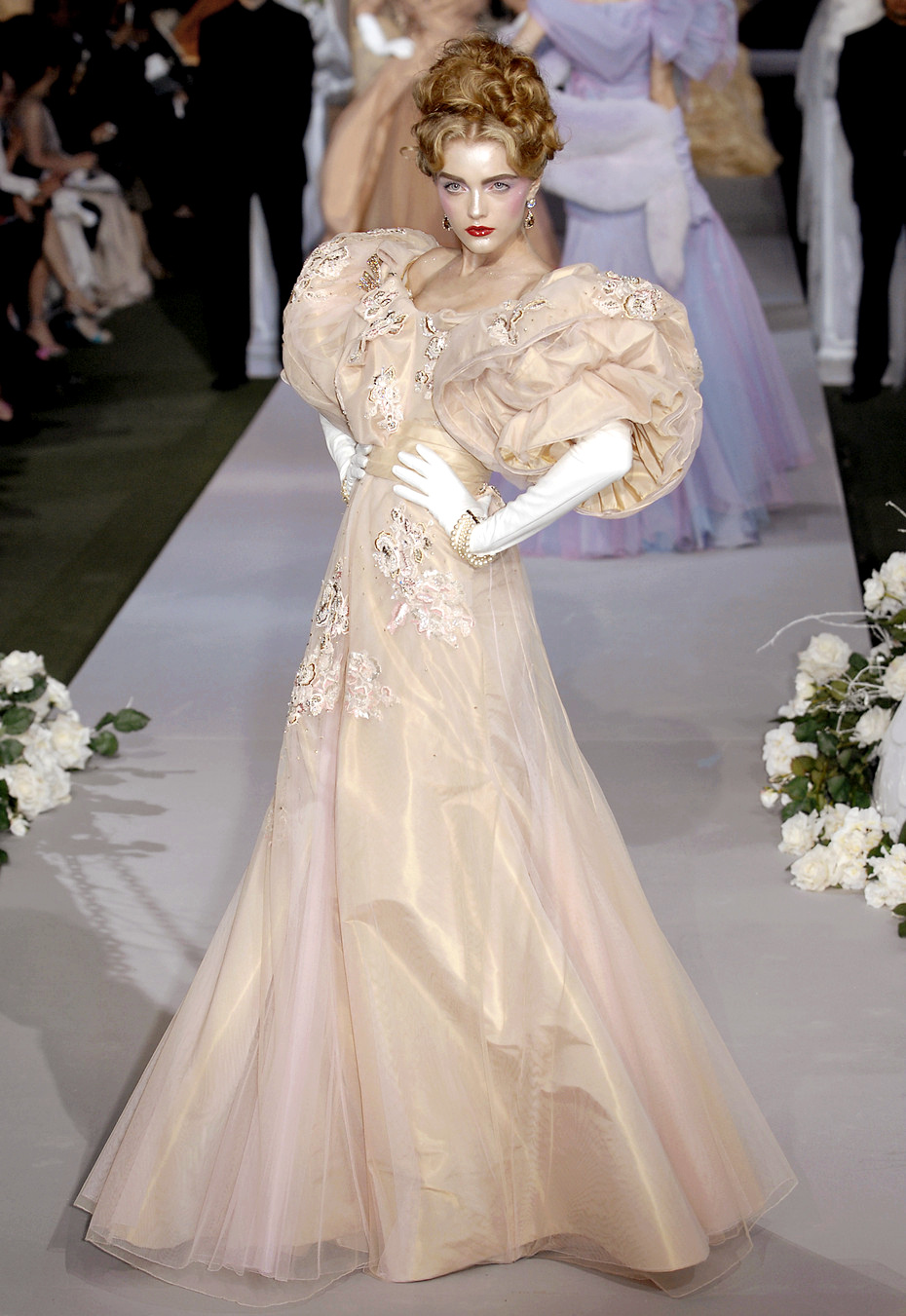 vlada roslyakova at christian dior haute couture f/w 2007