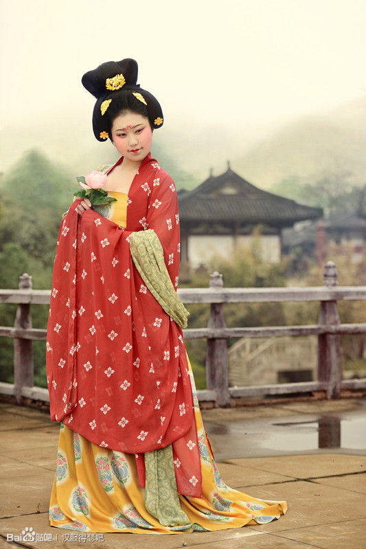 【汉族民族服装】汉服 唐仕女 chinese hanfu by陈润熙 图侵删