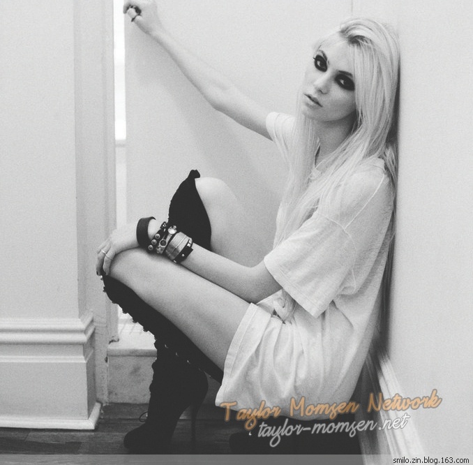 taylor momsen