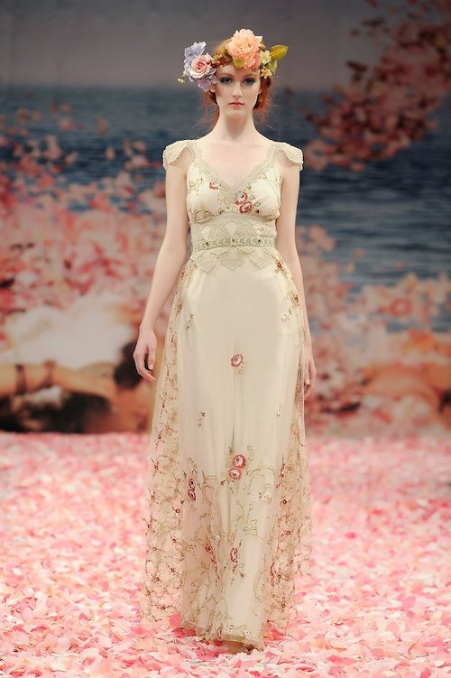 浪漫的田园风格 如诗如画的美妙婚纱之旅 claire pettibone2013春夏季