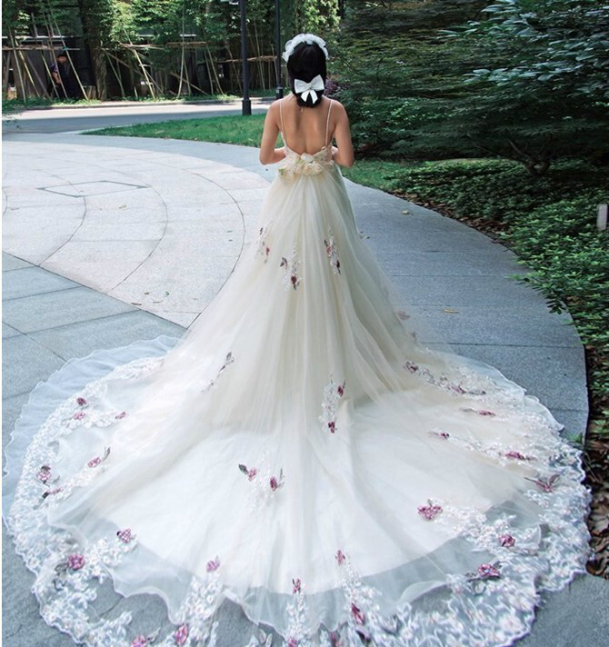 一个女人一生一定要穿一次白白的婚纱,照一张美美的的婚纱照.