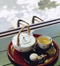 【喝茶境界】1 开始入门,觉得喝茶舒服,有品味,爱屋及乌喜欢茶具;2 成