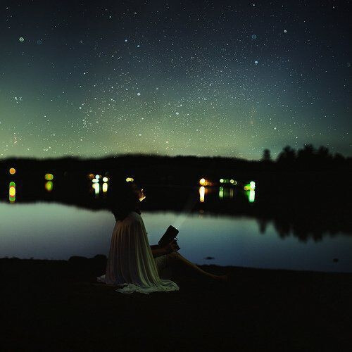 星空下,那女孩
