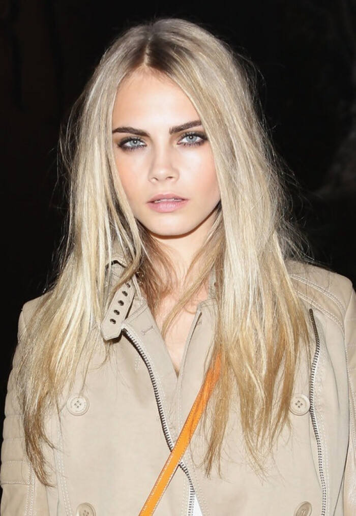 cara delevingne 卡拉·迪瓦伊