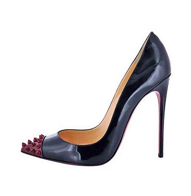 杀无赦"的 christian louboutin,将女人的万种风情与婀娜多姿尽收眼底