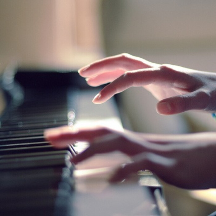 会弹钢琴的女生都是女神