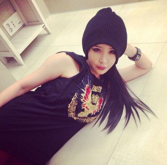 朴春2ne1 park bom