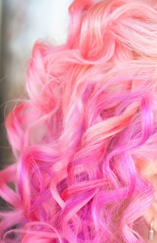 粉色头发