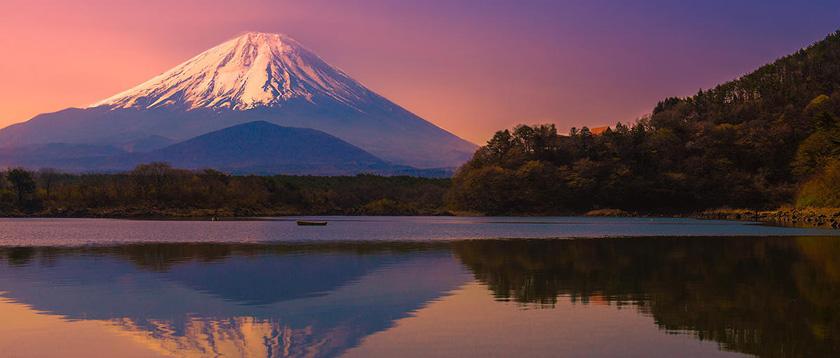 富士山倒影 日本人心中最神圣美丽的山峰,日本的国家象征