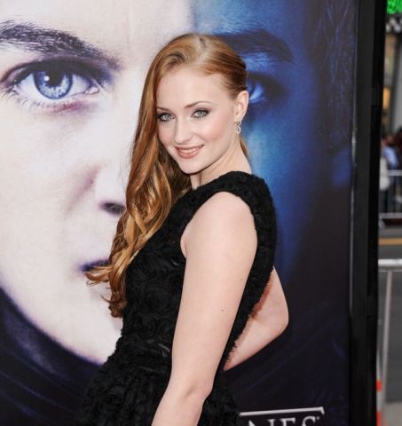 sophie turner(索菲特纳),《冰与火之歌:权力的游戏》中珊莎史塔克