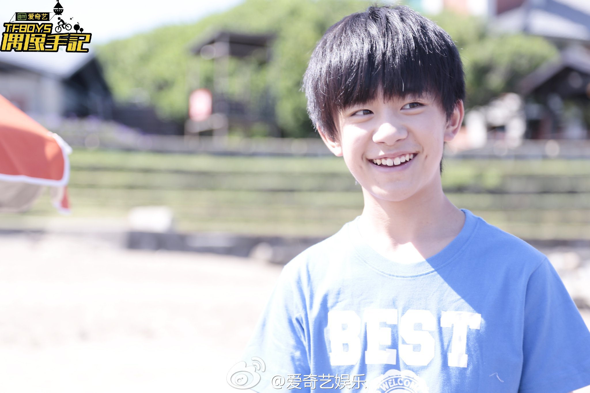 tfboys偶像手记# 暑假台湾之旅 20140814 易烊千玺