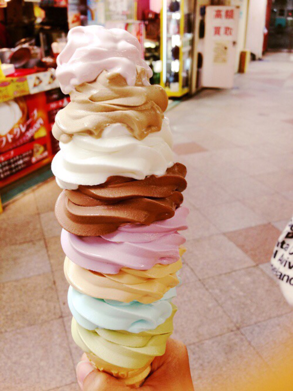 n层不同口味的冰淇淋