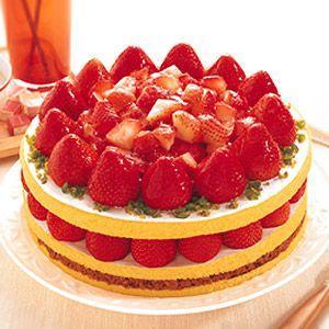 草莓夹心蛋糕.看起来就很好吃的样子.