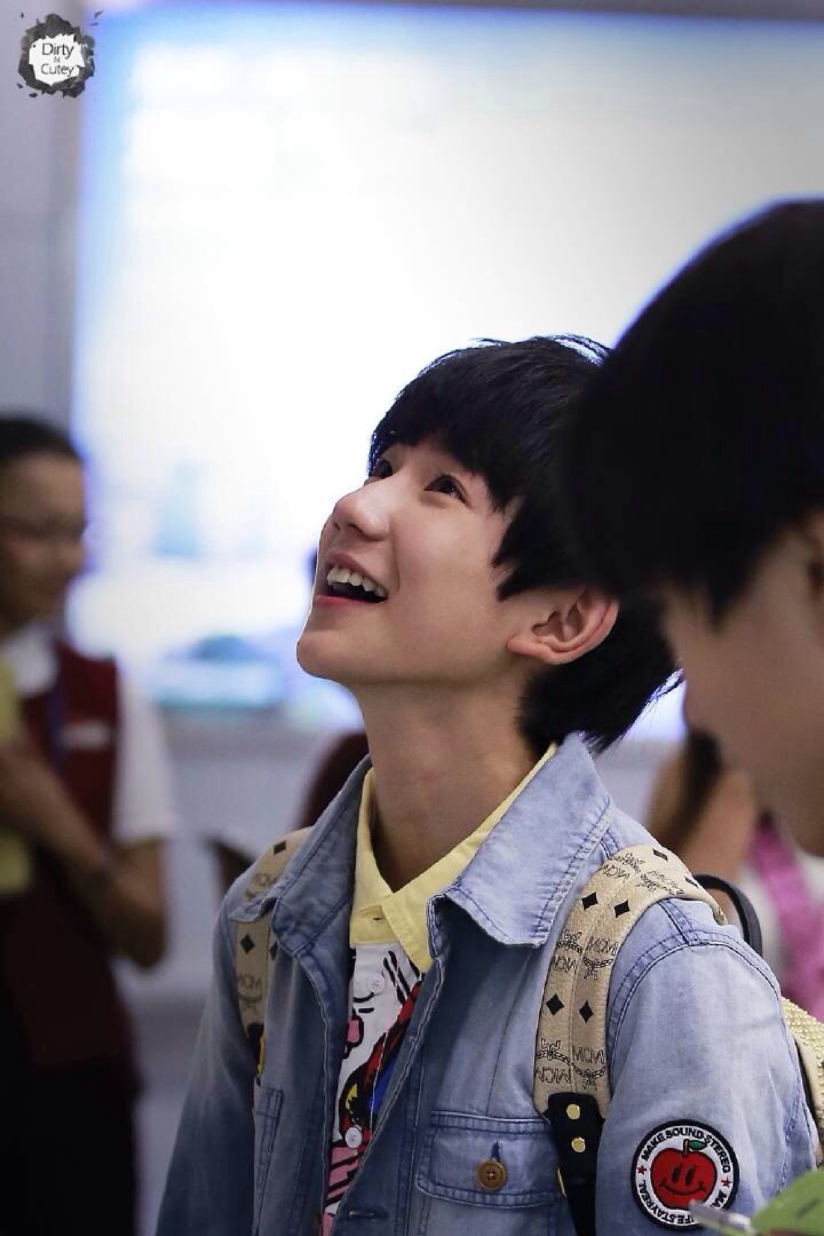 tfboys 王源 开心