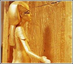 金质古埃及女神伊西斯