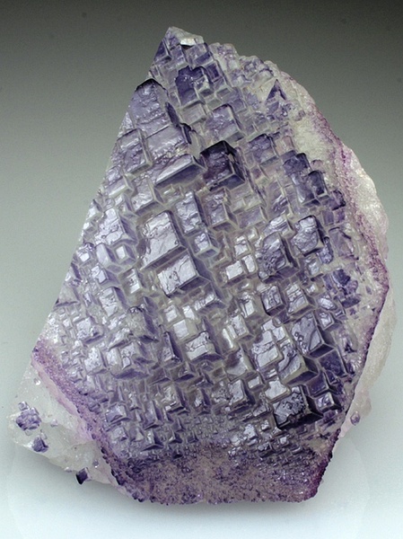 伊朗产萤石 萤石(fluorite),又称氟石,萤石是矿物晶体里面的一个大的