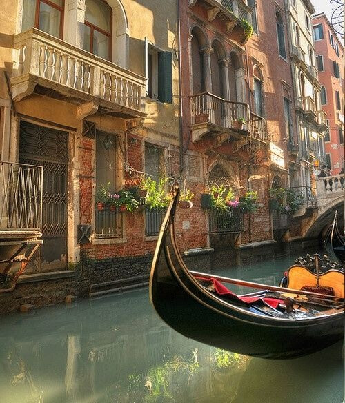 gondola, venice, italy