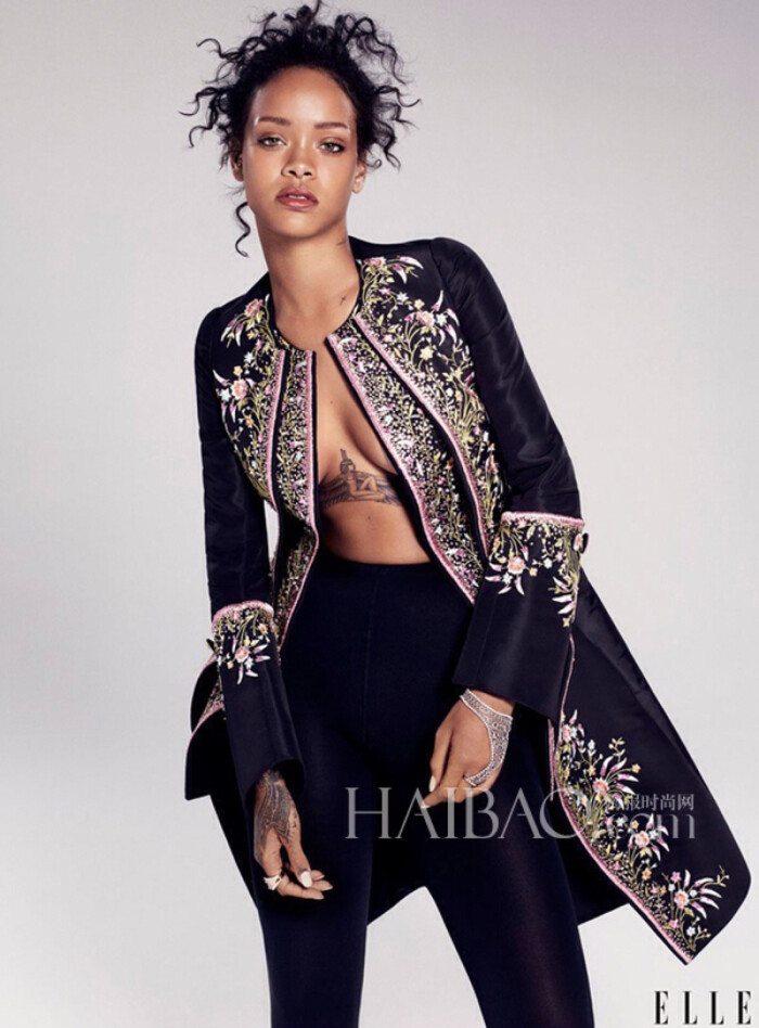 蕾哈娜 (rihanna) 登上《elle》杂志美国版2014年12月刊