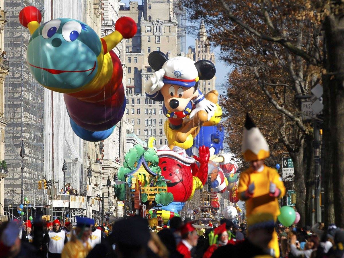 macy"s thanksgiving day parade,呢个传统始於1927年, 是由美国梅西