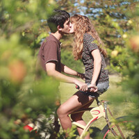 简单爱,情侣骑单车唯美图片,情侣骑自行车…-堆