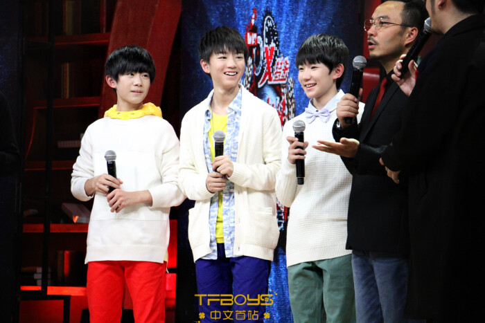 tfboys 2014.12.11 天天向上录制现场.