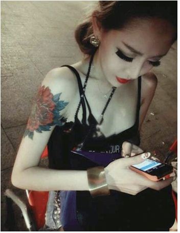 性感美女 纹身