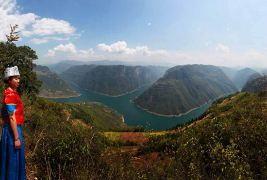 在恩施州八百里清江之美这已经是人人所知的,那水布垭原生态的旅游