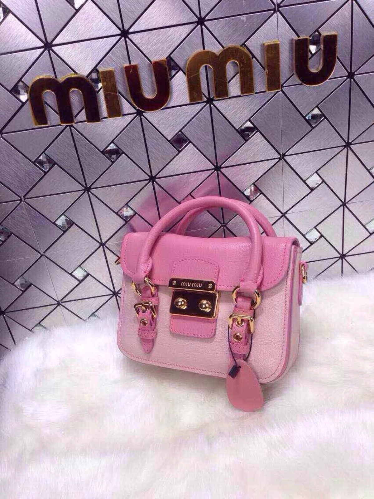 miumiu 