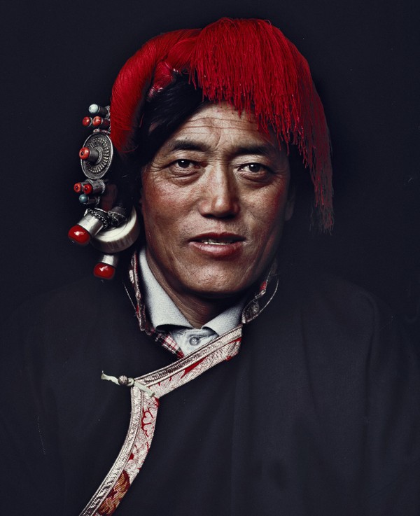 西北羌藏也有肿眼泡