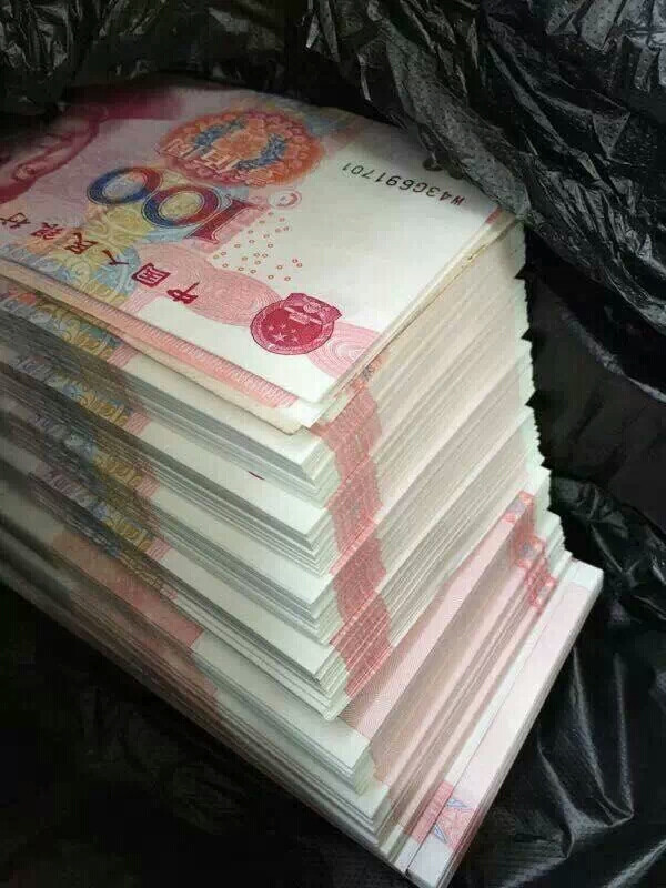 今年你拿压岁钱加入我,明年我让你发压岁钱! 年后3.