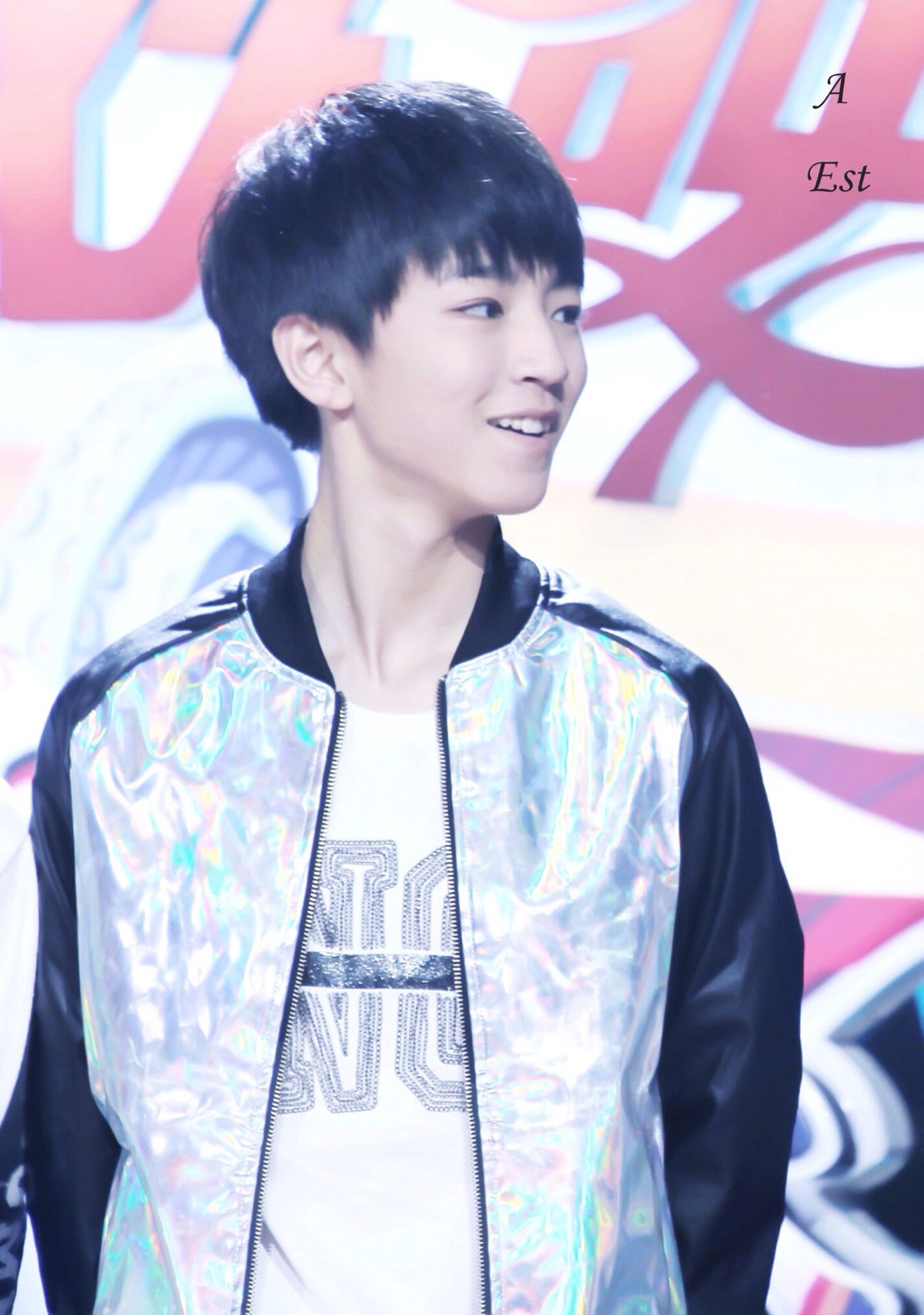 tfboys 王俊凯 cr:logo