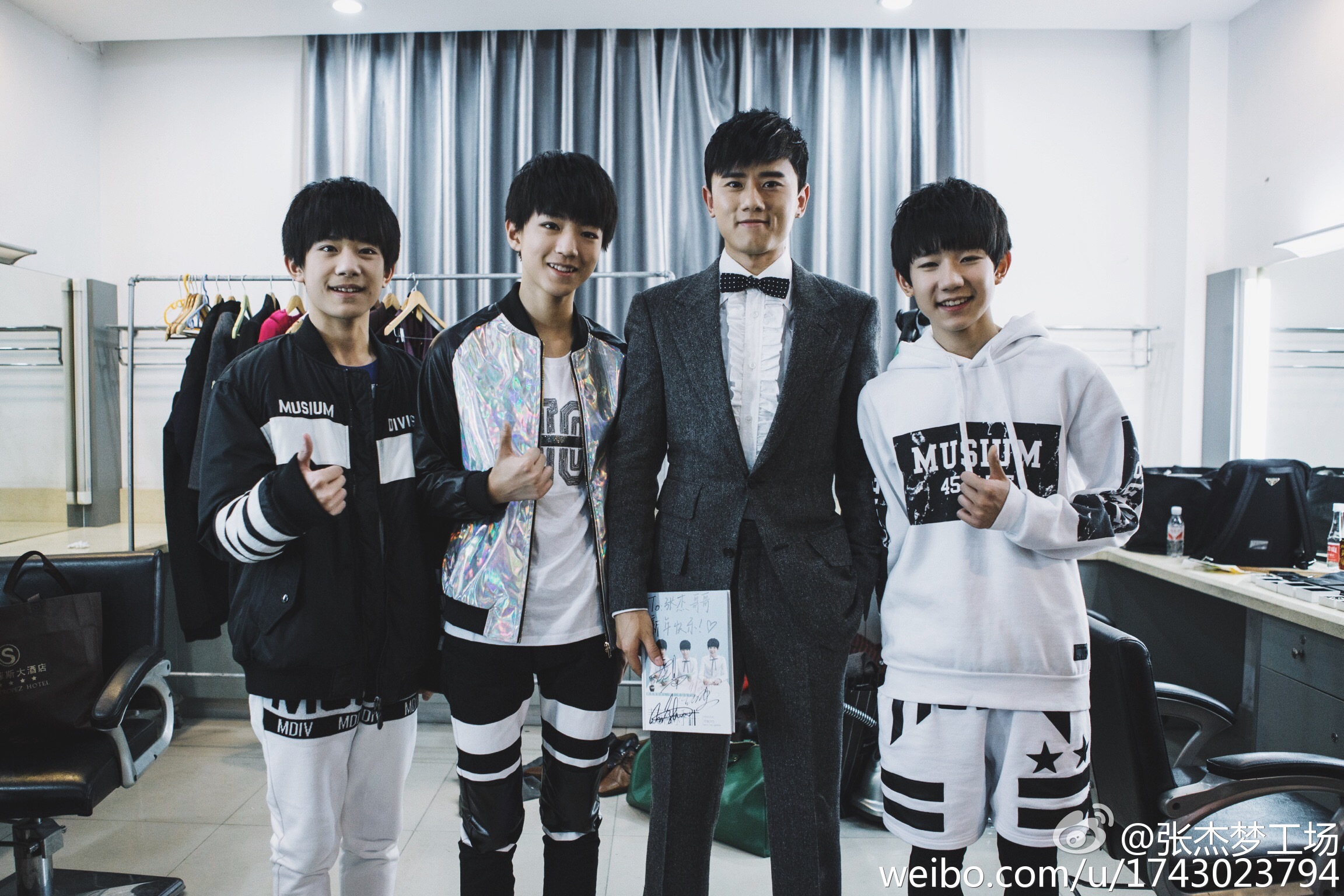 tfboys 张杰合照图片.