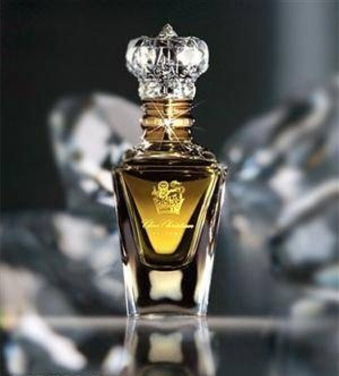"imperial majesty"是英国香水品牌克莱夫-克里斯蒂安 (clive