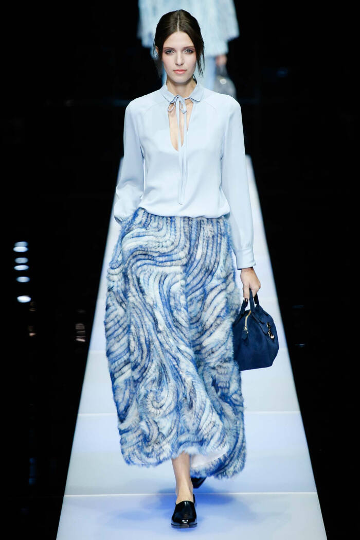 giorgio armani2015秋冬系列 巴黎时装周 米兰时装周1975年由时尚设计