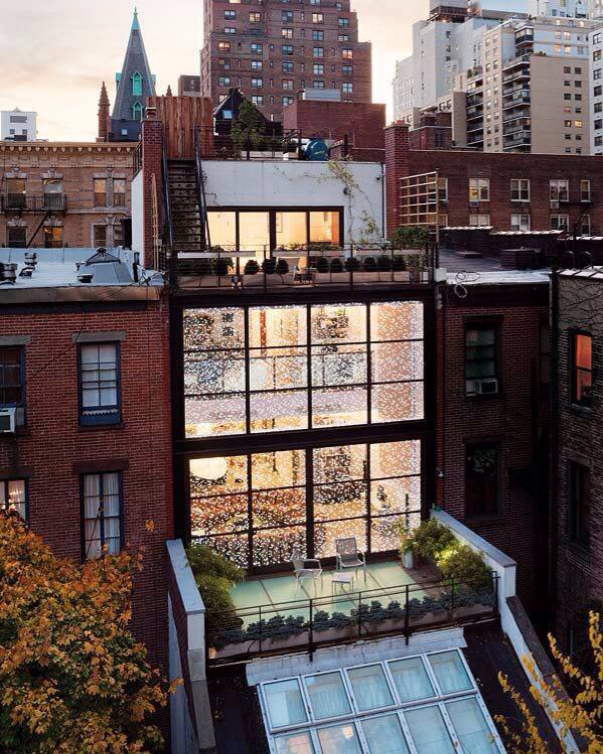 loft这个概念诞生自纽约soho区成为了"开放,自由,透明,艺术"的代名词
