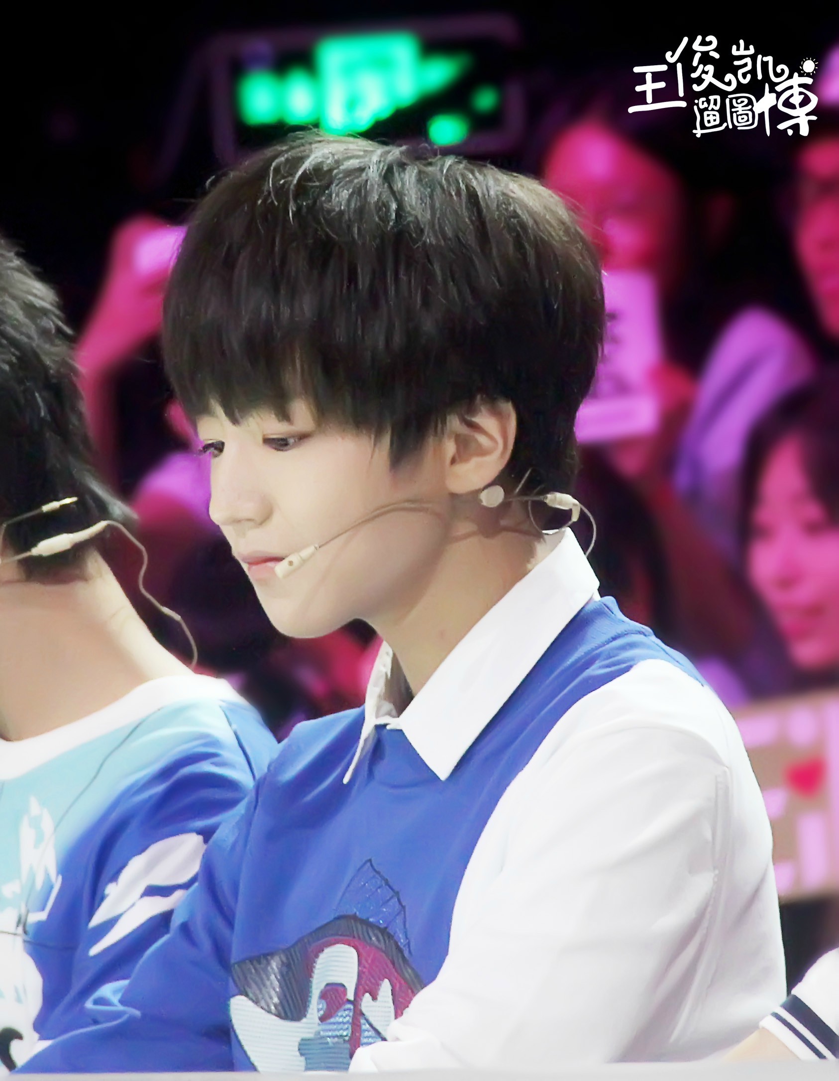 王俊凯#tfboys王俊凯 140828年代秀 cr:王俊凯遛尥疾