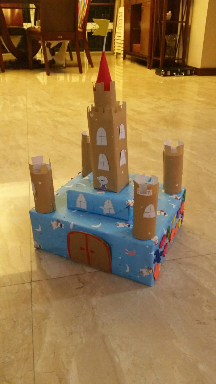幼儿园手工作业 ---- 城堡
