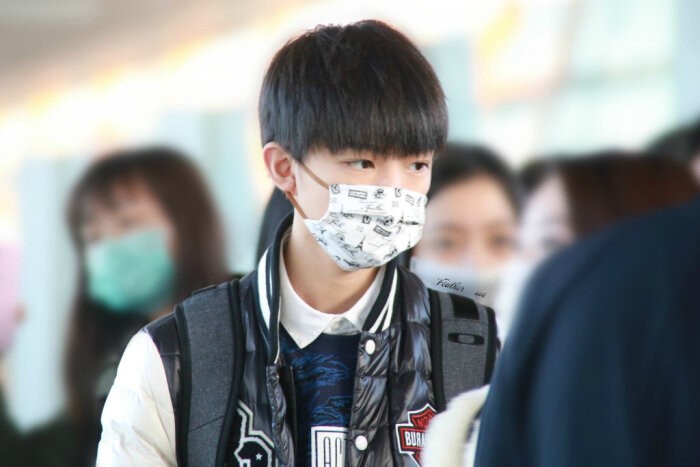 王俊凯#tfboys王俊凯#tfboys 150116北京至重庆 cr:羽毛儿苏苏