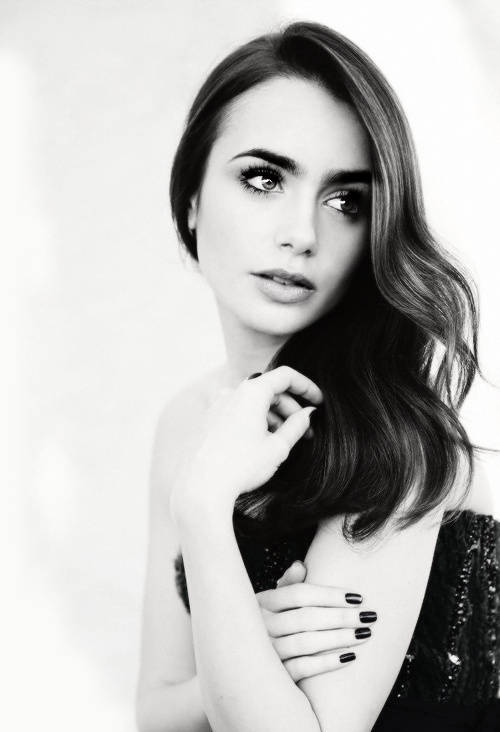 lily collins(莉莉·柯林斯)