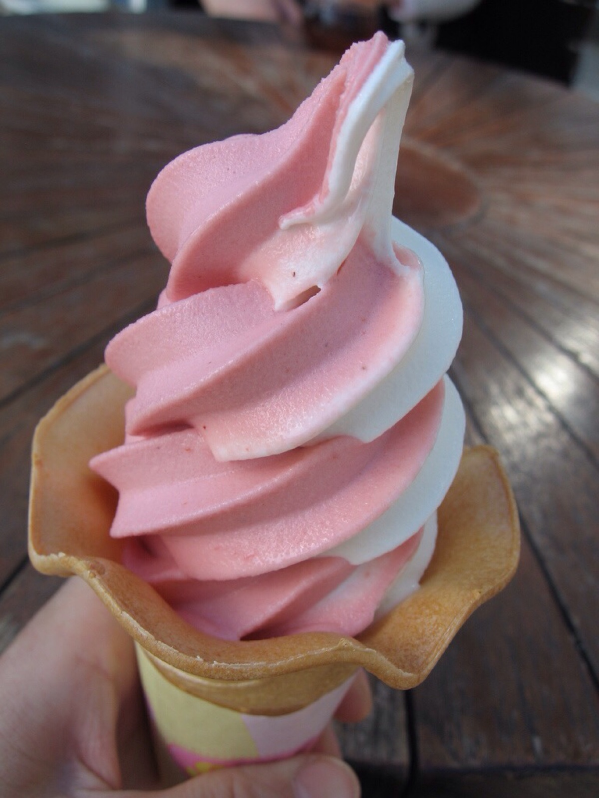 双色冰淇淋
