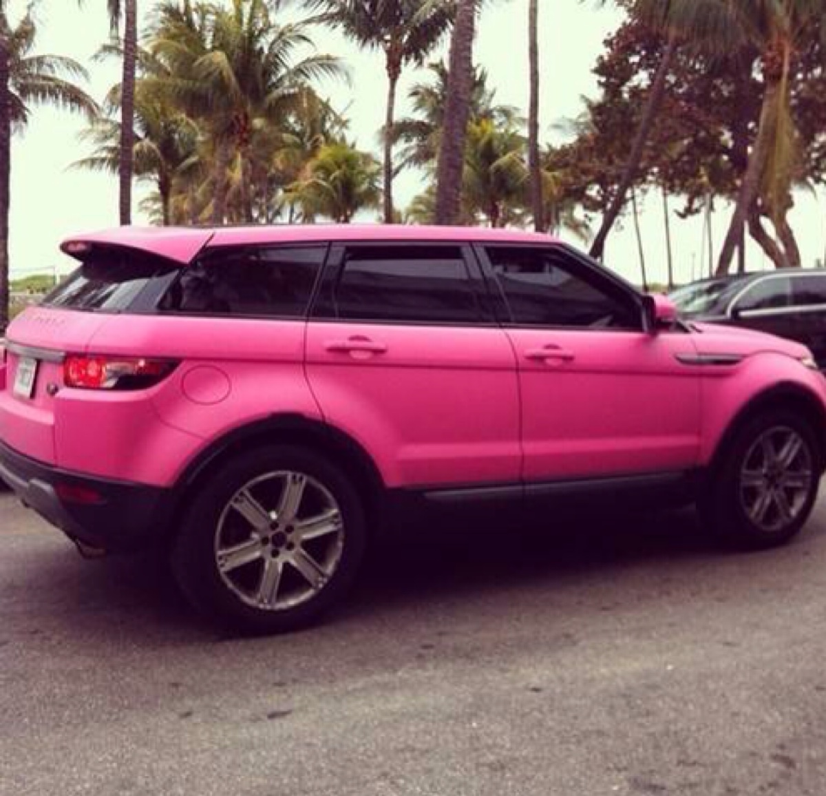 粉色车
