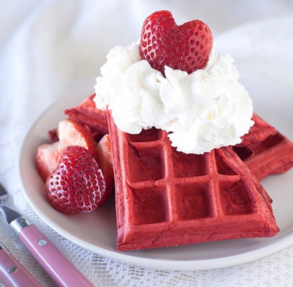 草莓华夫饼 早餐 甜点 美食