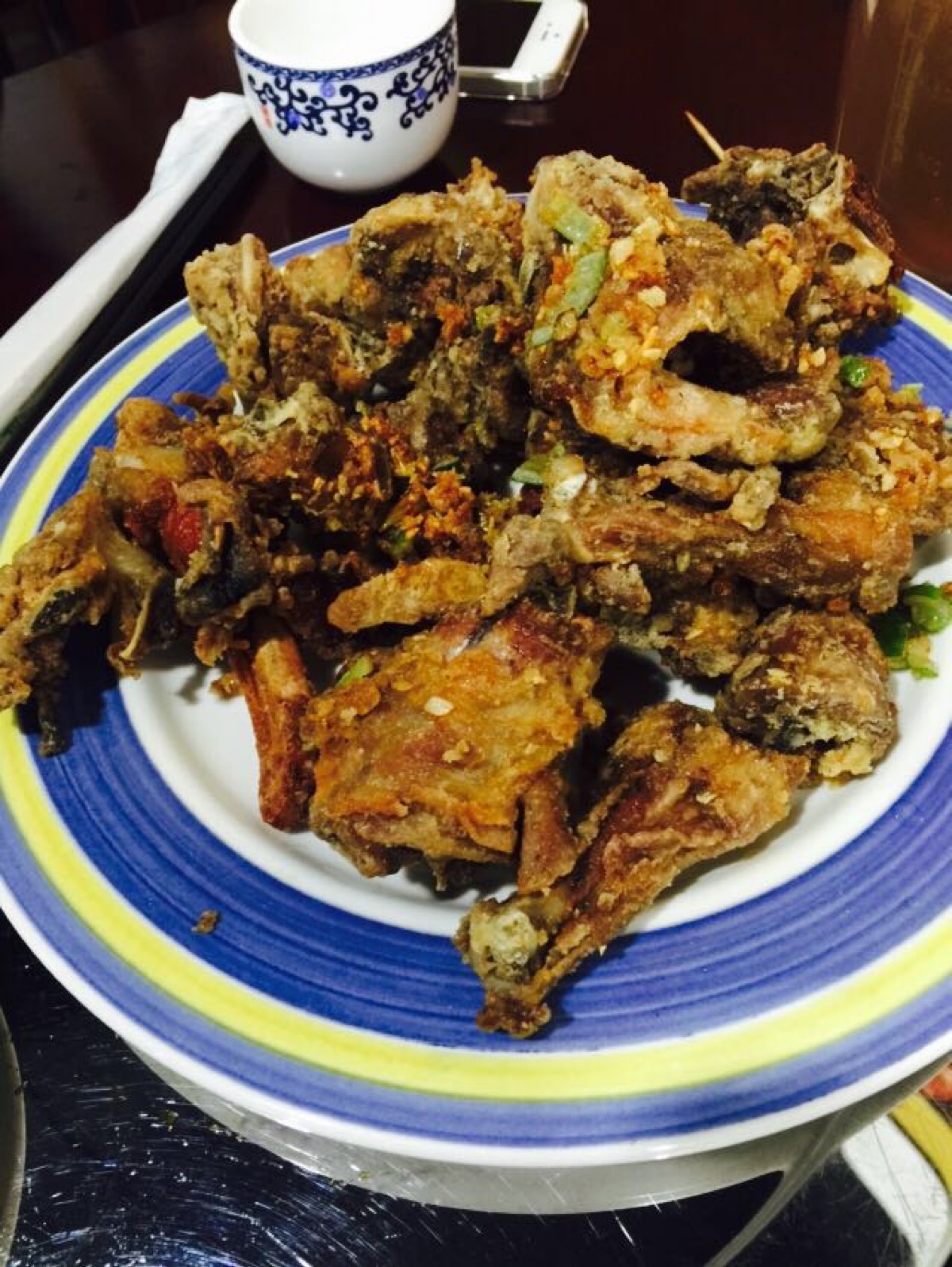北京烤鸭的鸭架这样裹上椒盐炸的酥脆一级棒!
