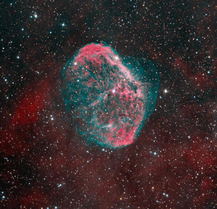 #天文酷图# 眉月星云( Crescent Nebula)…-堆糖