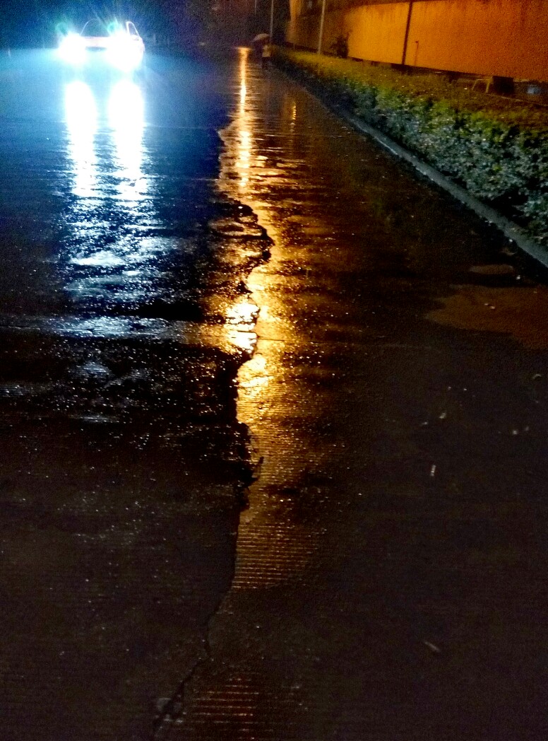 雨夜