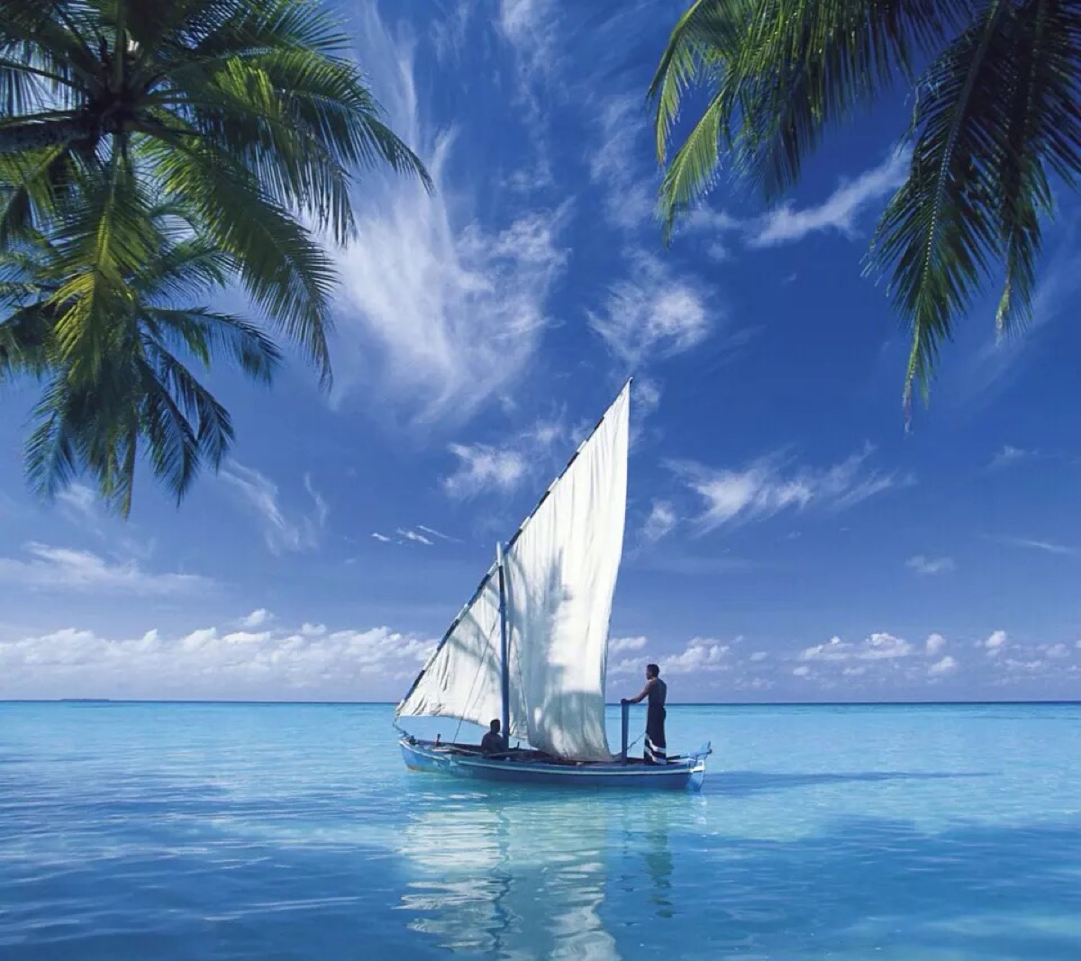 船神马的都如此醉人 天那么蓝,水那么清,阳光静好,带着恬静的心和满满